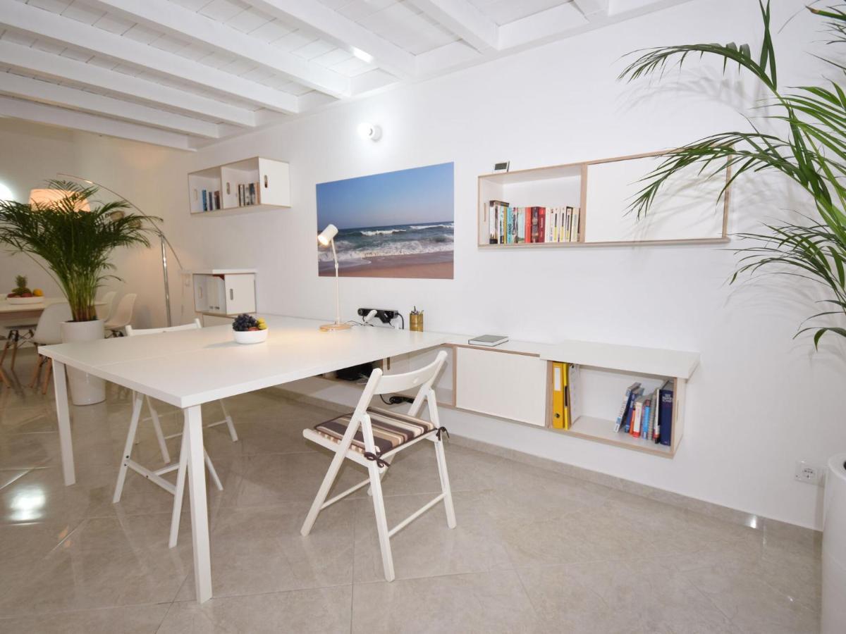 Modern Holiday Home In Olh O With Terrace Olhão Exterior photo